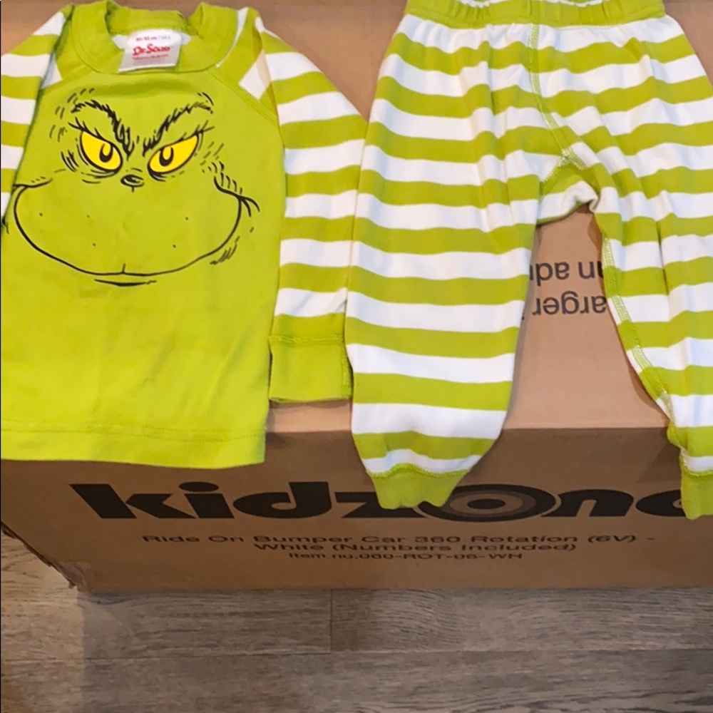 Boy’s Hanna Anderson pjs